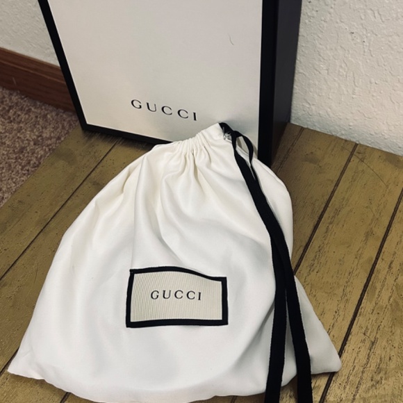 Authentic Gucci Leather Belt Woman’s
